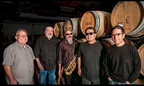 Los Lobos